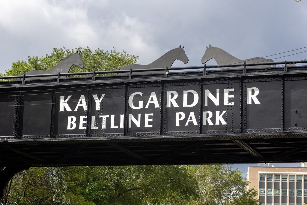 Kay Gardner Beltline Park bridge over Yonge Street in Toronto
