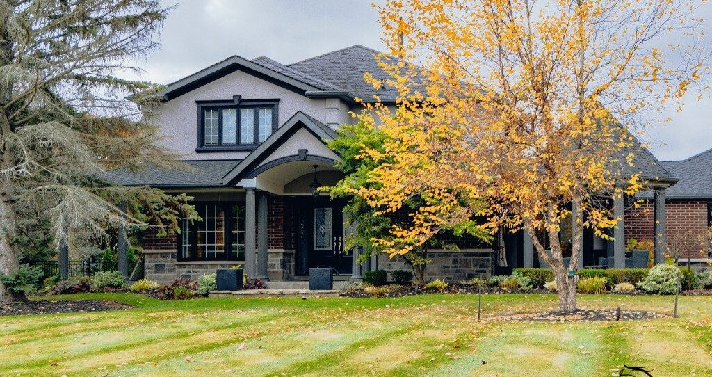 Cam Fella Village by Frontdoor Developments in Whitchurch-Stouffville