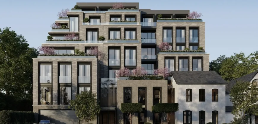 10 Prince Arthur by North Drive in Toronto