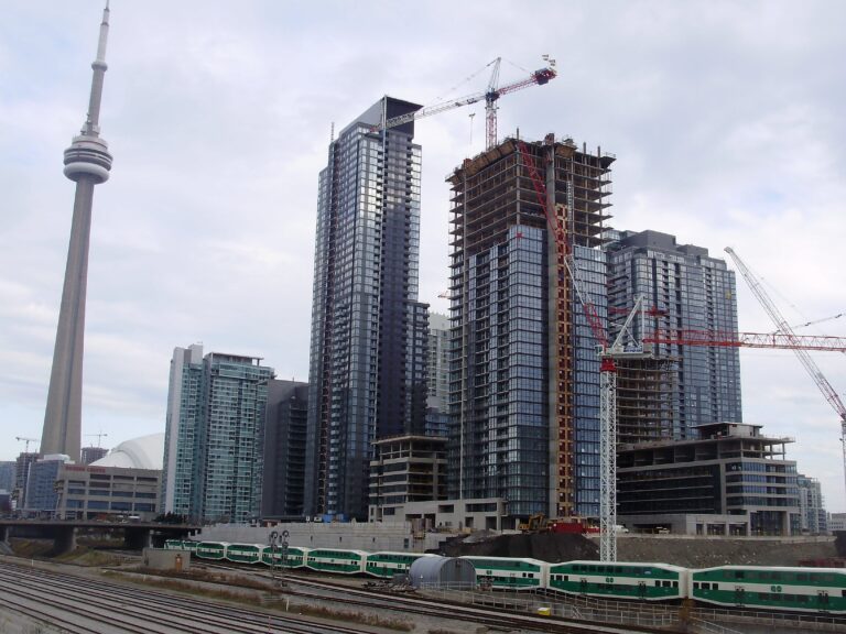 Appraisal Gap at Closing: What Pre-Construction Buyers Need to Know in a Falling Market